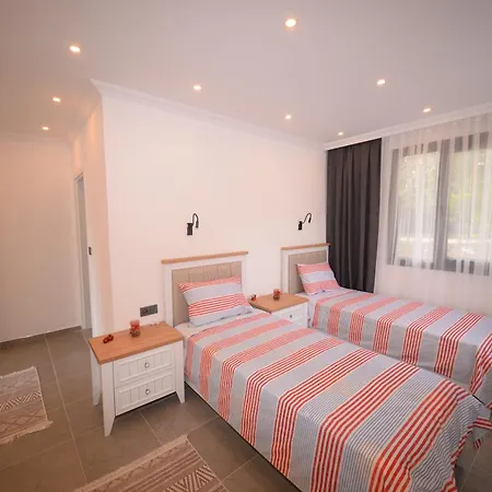 Kastro フェティエ