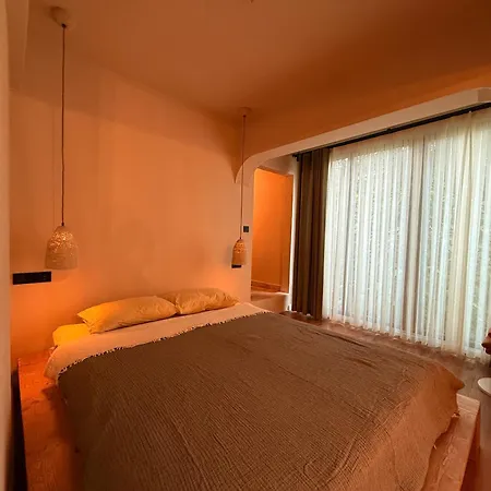 Kastro Apartment *